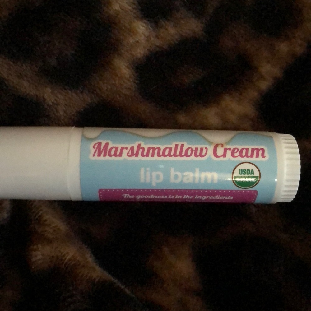 Treat Jumbo Marshmallow Cream Lip Balm